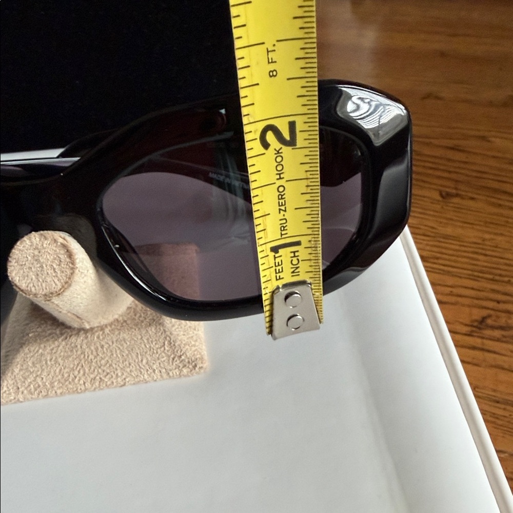 🕶️KendraScottNewStyleSunglassesRectangularModernFaceted FrontGemstonesOnSidesNWT - Picture 9 of 10